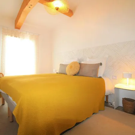 A Dans Le Golfe De St Tropez - Avec Piscine Privative A Pied *