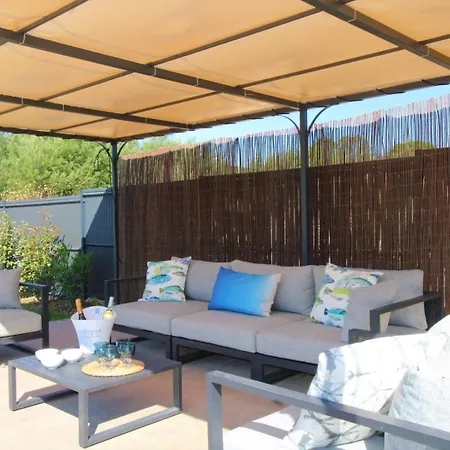 A Dans Le Golfe De St Tropez - Avec Piscine Privative A Pied 别墅