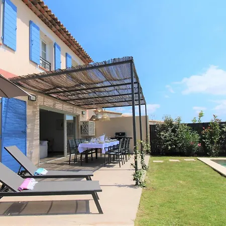 A Dans Le Golfe De St Tropez - Avec Piscine Privative A Pied * 格里莫