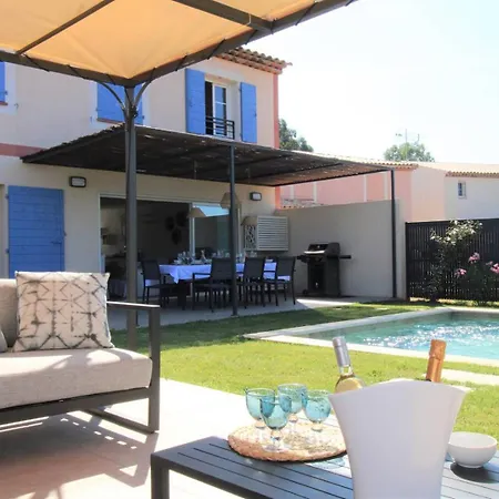 A Dans Le Golfe De St Tropez - Avec Piscine Privative A Pied 别墅 *